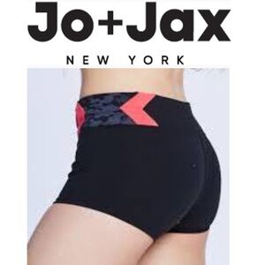 Jo+Jax Dancewear Womens Black/Coral Chevron Shortie Booty Dance Shorts Size Med